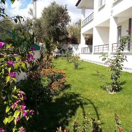 Yazduf Aile - Yazlik, Villa, Altinoluk, Akcay, Kaz Daglari Apartment Akçay